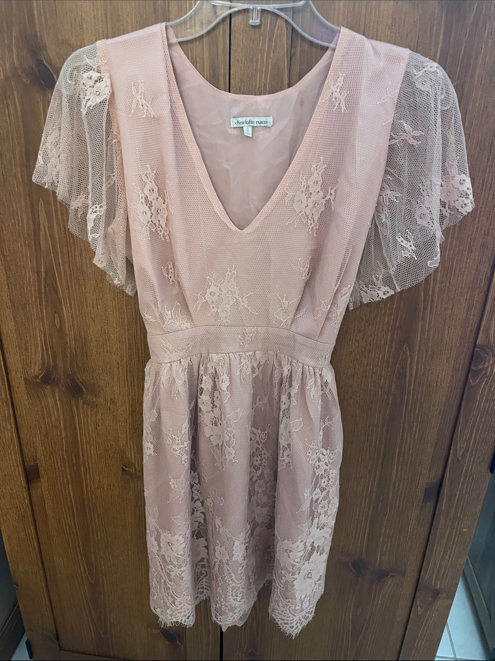 Charlotte Russe Mauve Lace V-Neck Flutter Sleeve Dress